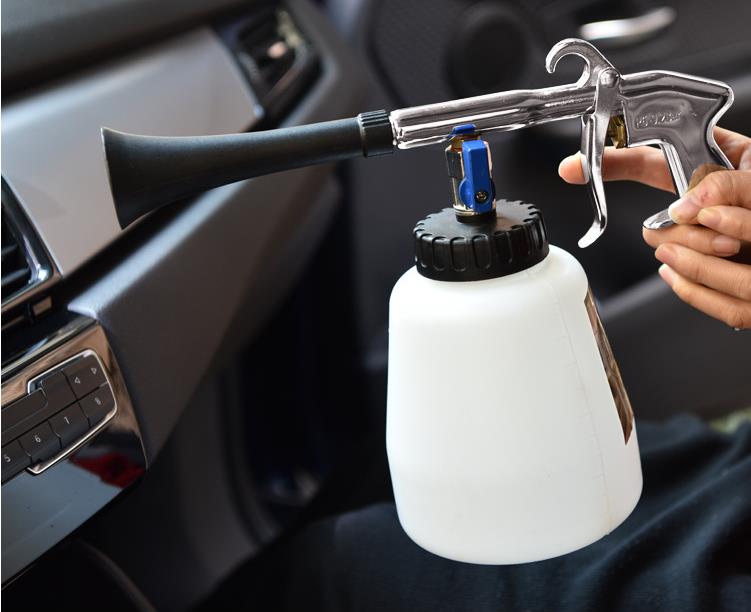 Car Interior Cleaner - AlgorIthymz